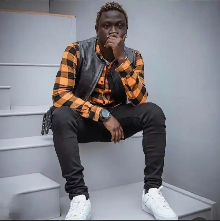 Omuti by Gravity Omutujju